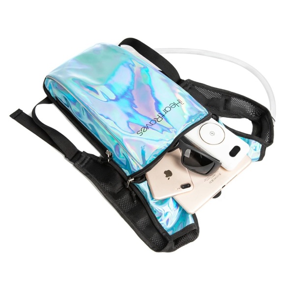 2L new Hydration backpack - Picture 3 of 5